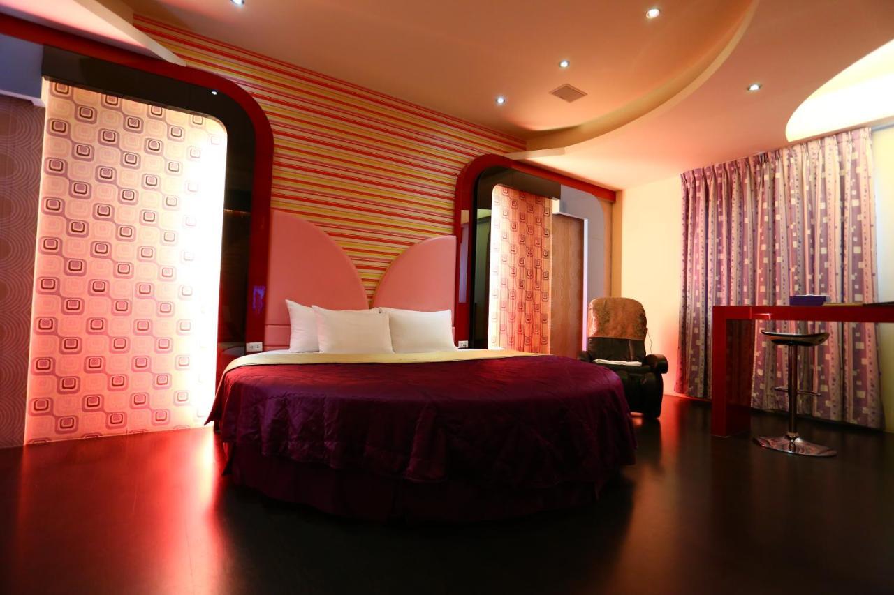 Go Shine Motel Pingtung Exteriér fotografie