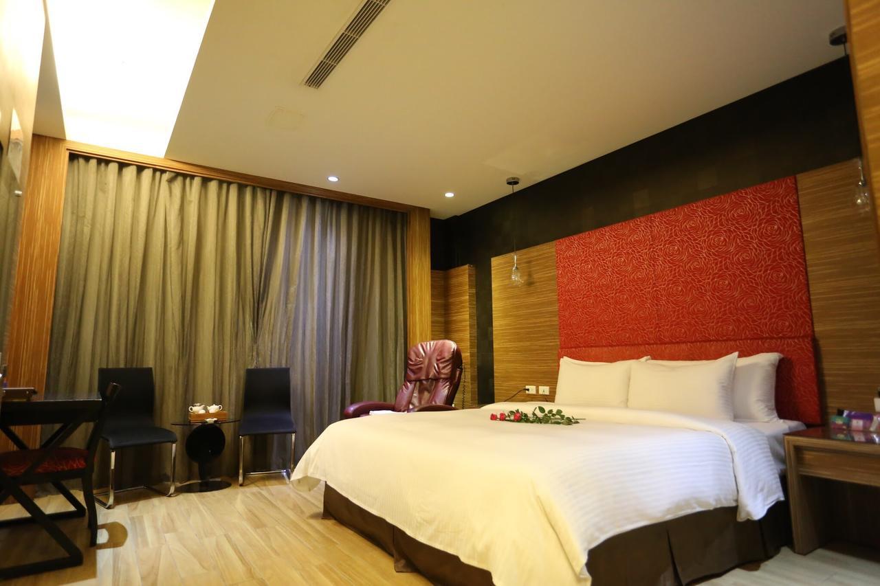 Go Shine Motel Pingtung Exteriér fotografie